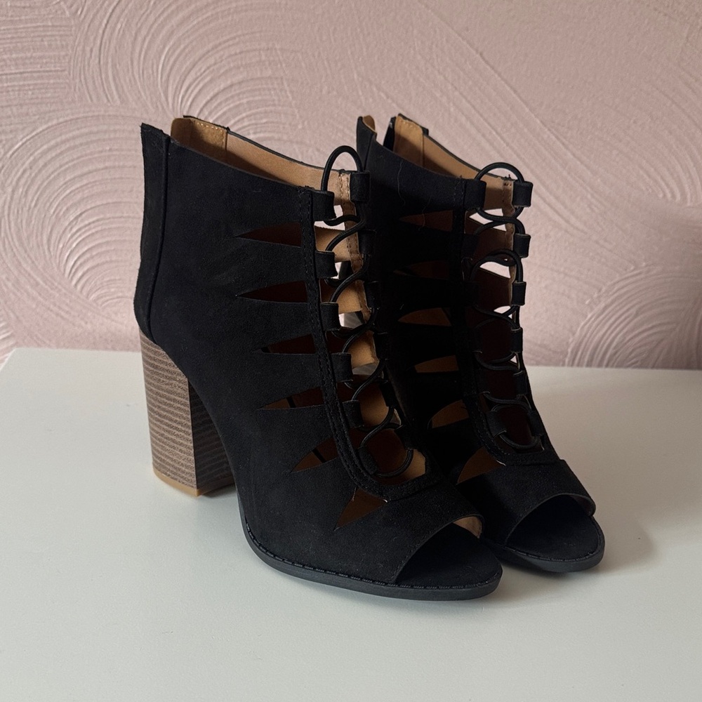 Black suede heels